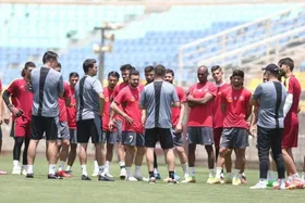 بازیکنان پرسپولیس زیر بار تمدید نمی&zwnj;روند!