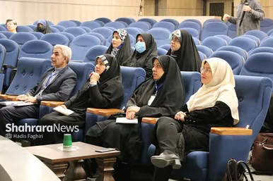دومین روز برگزاری رویداد رسانه‌ای رج در کارخانه نورآوری مشهد