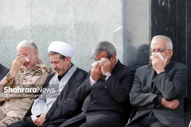 گزارش تصویری | عزاداری شهادت رهبر معظم انقلاب اسلامی، در حرم امام‌رضا (ع) - ۲