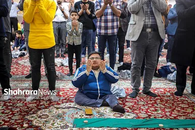 ضیافت افطار در حرم مطهر رضوی