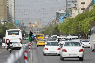 گزارش تصویری | زائران نوروزی در خیابان امام‌رضا(ع) مشهد