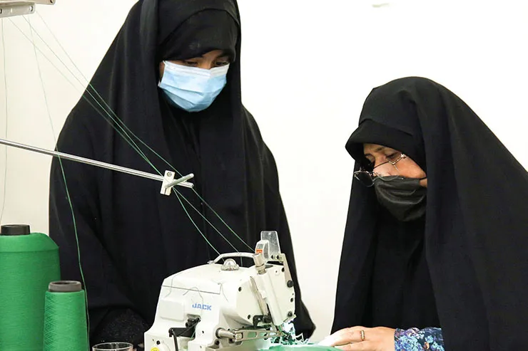 روایتی از دوخت لباس آیین جهانی شیرخوارگان حسینی