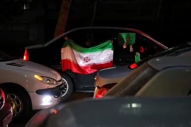  شادی مردم مشهد بعد از برد تیم ملی ایران