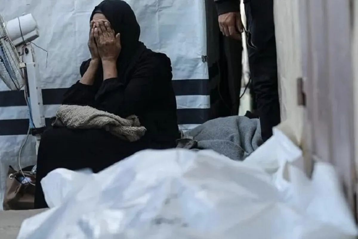 شهادت ۲ فلسطینی و ده‌ها زخمی در حملات هوایی و زمینی به غزه (۵ بهمن ۱۴۰۴)