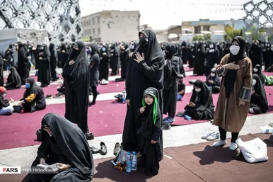 عزاداری و نماز ظهر عاشورا میدان امام حسین(ع) تهران