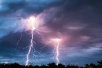ویدئو| رعدوبرق شدید در آسمان اردبیل