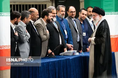 عکس‌هایی از حضور رهبر معظم انقلاب در شعبه اخذ رأی چهاردهمین انتخابات ریاست‌جمهوری