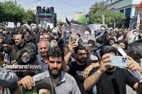 ویدئو | یک ملت در مشهد در انتظار شهید جمهور