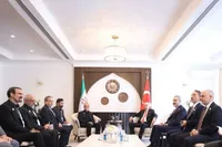 دیدار رؤسای جمهور ایران و ترکیه در حاشیه برگزاری اجلاس سران اکو در جمهوری آذربایجان
