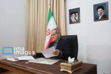 گزارش تصویری | لحظه امضای یادداشت تفاهم اسلام آباد توسط رئیس جمهور مسعود پزشکیان