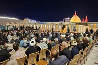 مراسم بزرگداشت رهبر شهید انقلاب در حرم امام علی (ع) برگزار شد