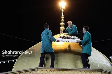 گزارش تصویری | گل‌آرایی حرم مطهر رضوی به‌مناسبت سالروز میلاد امام‌رضا(ع)