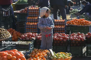 بازار مشهد در آستانه شب یلدا