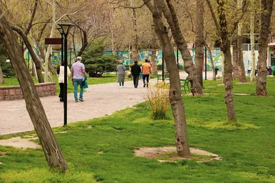 روز طبیعت در باغ وکیل‌آباد و پارک ملت مشهد