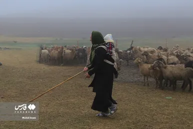 مادرانِ آبادی