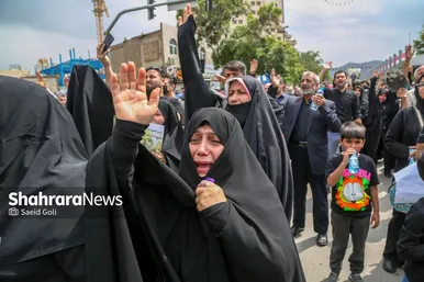 مشهد در ماتم رئیس جمهور شهید (۱)