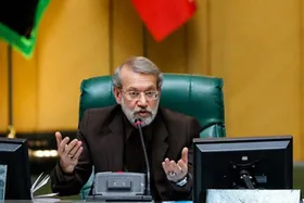 ۱۳ آبان نماد هویتی انقلاب اسلامی در مبارزه با ظلم و استعمار است/مقامات آمریکا فکری به حال دهان آقای ترامپ کنند
