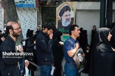عکس‌هایی از مراسم تشییع پیکر شهدای خدمت در مشهد (۱)