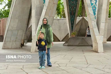 گزارش تصویری | ۲۸ اردیبهشت؛ روز بزرگداشت حکیم عمر خیام | خیام؛ تلاقی خاطره، معماری و گذر زمان