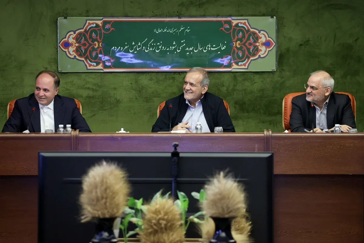پزشکیان به صورت سرزده در وزارت جهاد کشاورزی حاضر شد (۲۰ اردیبهشت ۱۴۰۴)
