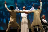 از پژواک حضور پرشور مردم در افتتاحیه جشنواره تئاتر رضوی تا تنوع در اجراها