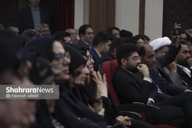گزارش تصویری | آیین تجلیل از معلمان نمونه کشوری و استانی