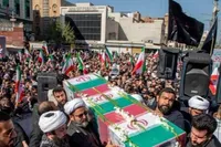 تشییع باشکوه چهار شهید اقتدار بر دستان مردم شهیدپرور اهواز (۱۵ اسفند ۱۴۰۴)