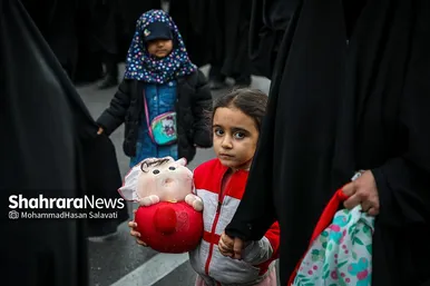 تشییع دو تن از شهدای حمله تروریستی کرمان در مشهد