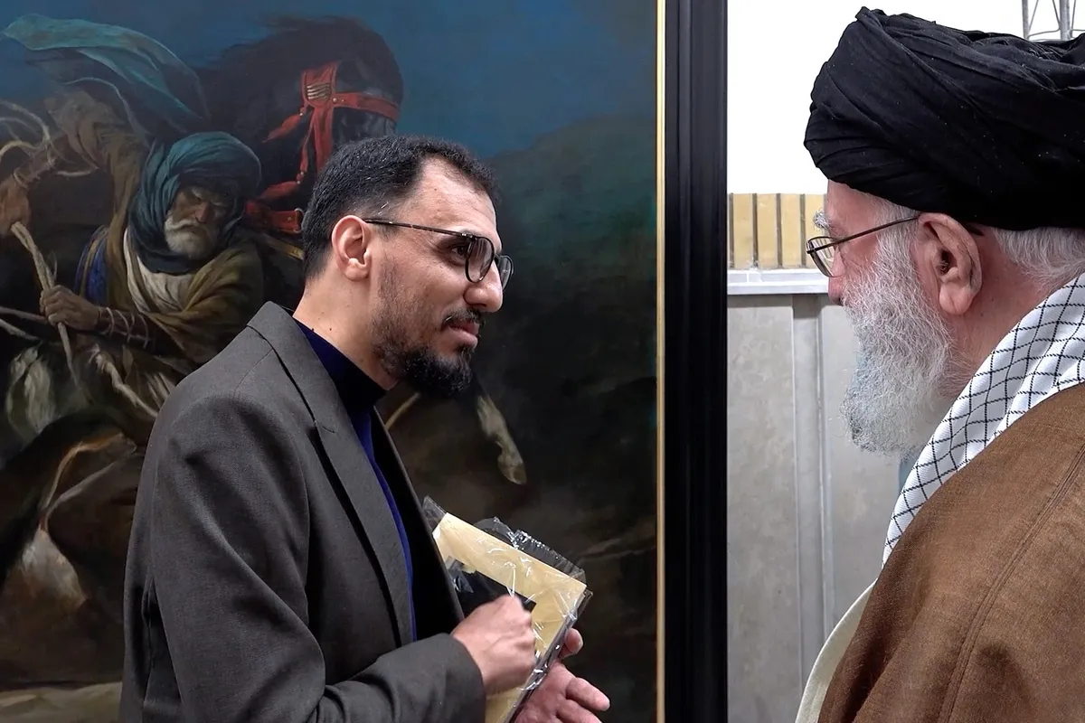 روایت حسن روح‌الامین از تشریح تابلوی حضرت حمزه(ع) برای حضرت آیت‌الله خامنه‌ای + فیلم