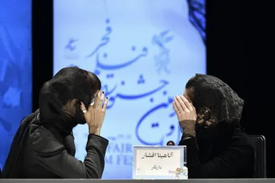 گزارش تصویری | فتوکال و نشست خبری فیلم «خاتی» با حضور سارا بهرامی و آناهیتا افشار