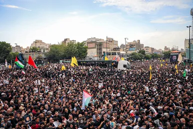 استقبال و تشییع پیکر رئیس‌جمهور و شهدای خدمت در مشهد - 4