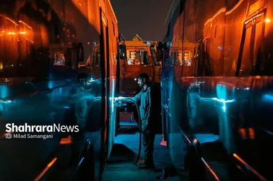 زیست شبانه اتوبوس‌ها