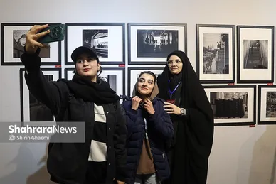 گزارش تصویری | نمایشگاه گروهی عکاسی خیابانی در نگارخانه اشراق مشهد