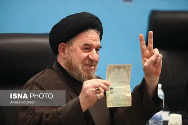 عکس‌هایی از سومین روز ثبت‌نام کاندیداهای چهاردهمین دوره انتخابات ریاست‌جمهوری ۱۴۰۳