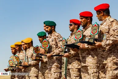 مسابقه رزم‌آوران در خط پایان