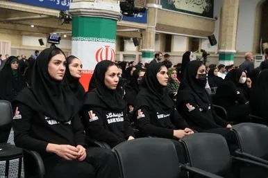 عکس‌هایی از دیدار مدال‌آوران ورزشی و علمی با رهبر انقلاب (۲۸ مهرماه ۱۴۰۴)