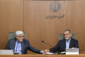 پزشکیان در جلسه هیئت دولت: باید کابینه&zwnj;ای تشکیل دهیم که فارغ از دسته&zwnj;بندی&zwnj;های جناحی جلوه وفاق ملی باشد