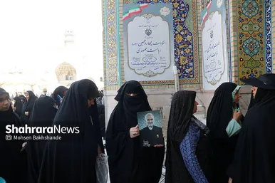 عکس‌هایی از مرحله دوم انتخابات چهاردهمین دوره ریاست‌جمهوری در مشهد (۱)