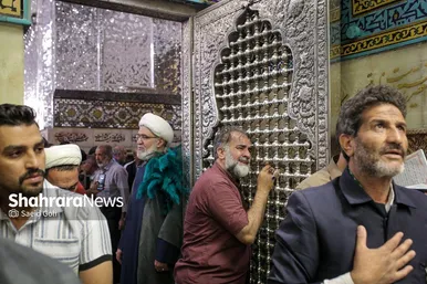 گزارش تصویری | آیین سنتی تعویض پوش ضریح مطهر امام رضا (ع)