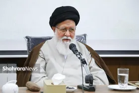 آیت&zwnj;الله علم&zwnj;الهدی: پاسداری از مردم&zwnj;سالاری، مهم&zwnj;ترین مسئولیت نیروی انتظامی | جمهوریت، زیربنای انقلاب اسلامی است