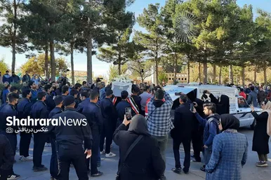 عکس‌هایی از مراسم تشیع پیکر محمدعلی اسلامی ندوشن