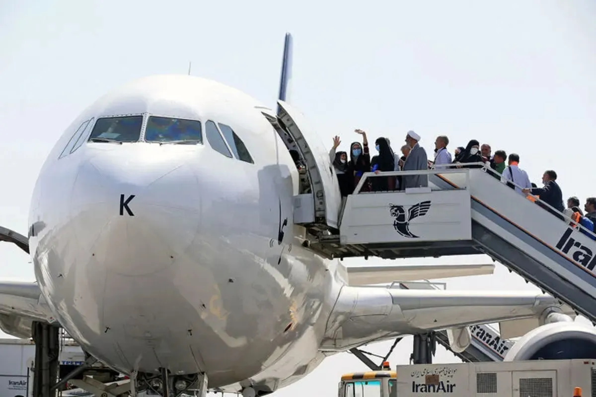 رفع مشکلات حجاج در فرودگاه‌های کشور (۲۲ اردیبهشت ۱۴۰۴)