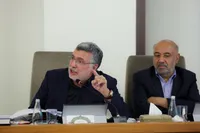 وزیر بهداشت: داوطلبان جوان در جنگ تحمیلی ۱۲ روزه در مراکز درمانی عملکرد مطلوبی ارائه دادند