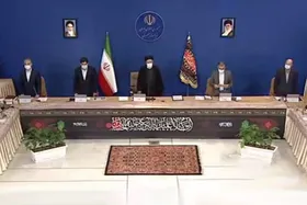 قرائت &laquo;عهد نامه دولت مردمی&raquo; در نخستین جلسه هیات دولت سیزدهم + فیلم