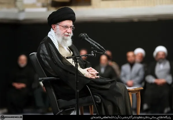 رهبر معظم انقلاب: مراقب باشید جدول دشمن را کامل نکنید؛ اگر دیدید راهی که می‌روید کفار را خوشحال می‌کند یعنی همراه پیغمبر نیستید+ فیلم