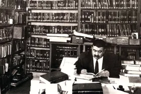 یادی از استاد علامه سیدعبدا...، بزرگ&zwnj;مرد علم و دانش | انوار پایان سده انوار