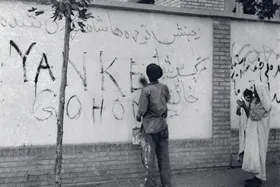 مروری بر اتفاقات مشهد در کودتای ۲۸ مرداد ۱۳۳۲ | فاصله چندساعته شعارهای &laquo;زنده&zwnj;باد&raquo; و &laquo;مرده&zwnj;باد&raquo;