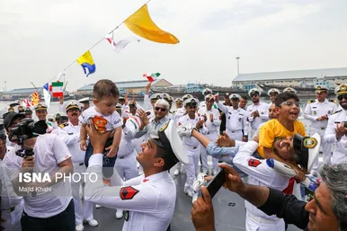 ایران زیباست | استقبال از ناوگروه ۸۶ نیروی دریایی
