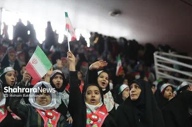 جشن دهه نودی‌ها در مشهد