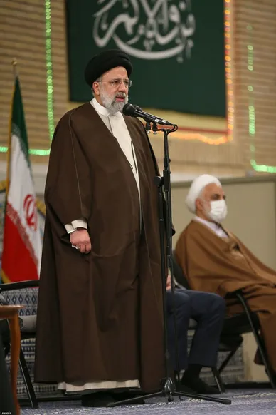عکس | دیدار جمعی از مسئولان نظام و سفیران کشورهای اسلامی با مقام معظم رهبری